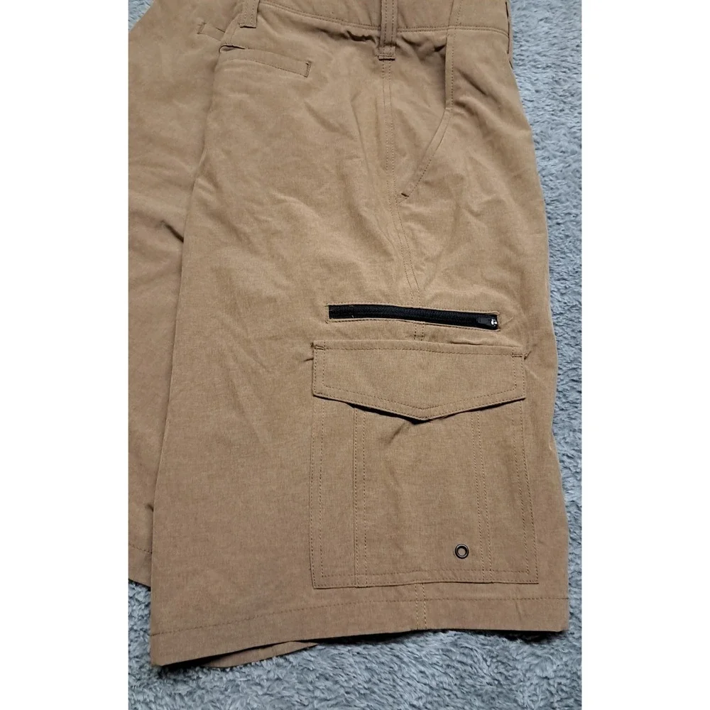 Iron Co. Cargo Shorts Mens Sz 38 Comfort Waistband Regular Fit Khakis Wicking